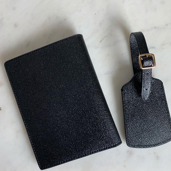 Coach Passport Case and Luggage Tag Holder - Picture 3 of 3